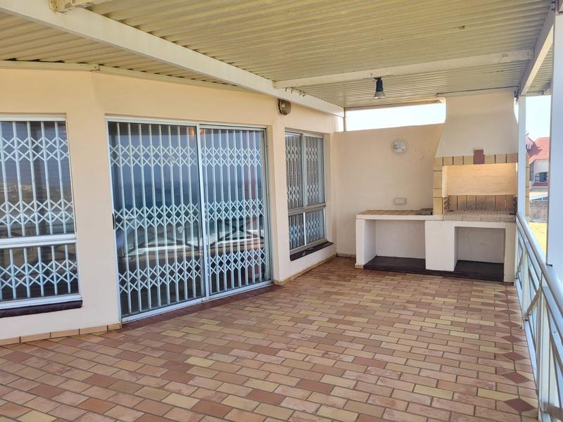 To Let 3 Bedroom Property for Rent in Uvongo Beach KwaZulu-Natal