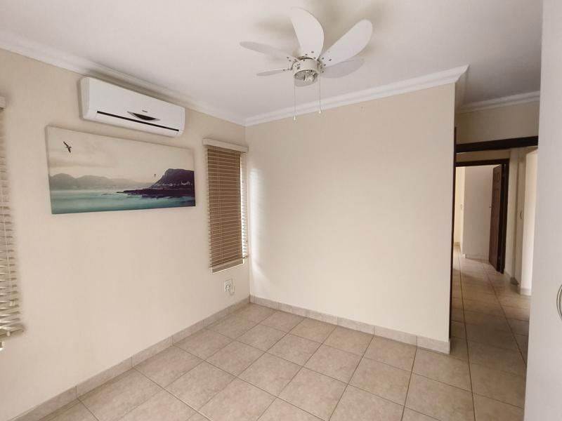 2 Bedroom Property for Sale in Margate KwaZulu-Natal