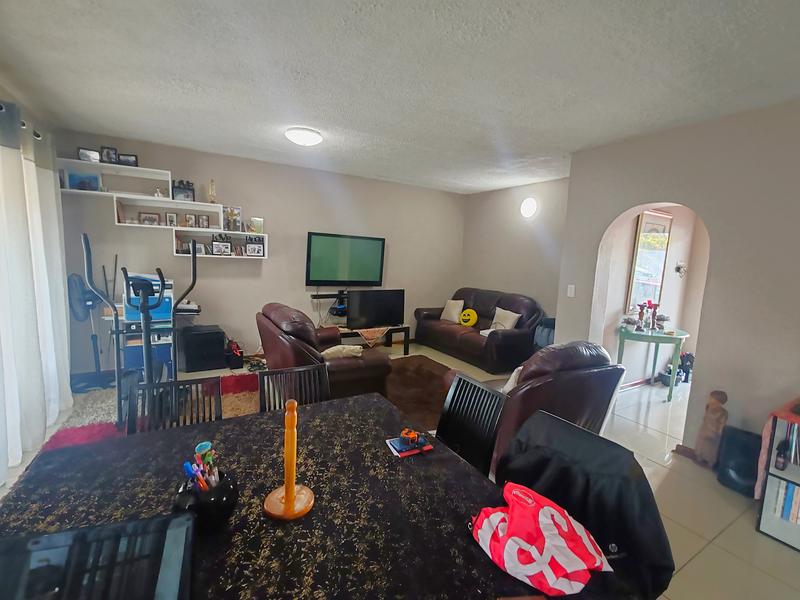 3 Bedroom Property for Sale in Uvongo KwaZulu-Natal