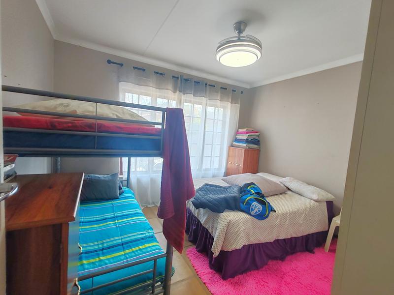 3 Bedroom Property for Sale in Uvongo KwaZulu-Natal