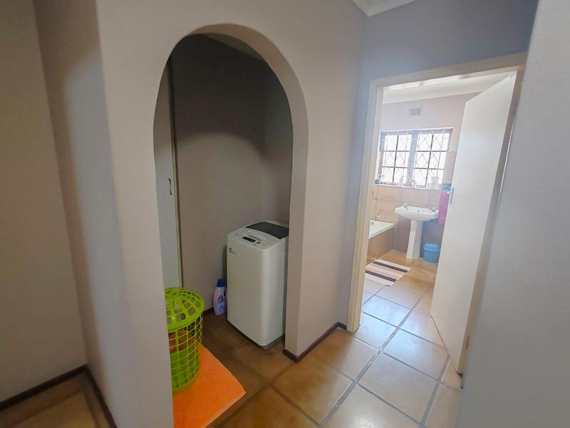 3 Bedroom Property for Sale in Uvongo KwaZulu-Natal