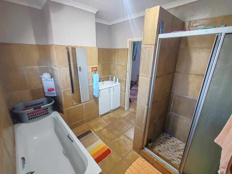 3 Bedroom Property for Sale in Uvongo KwaZulu-Natal