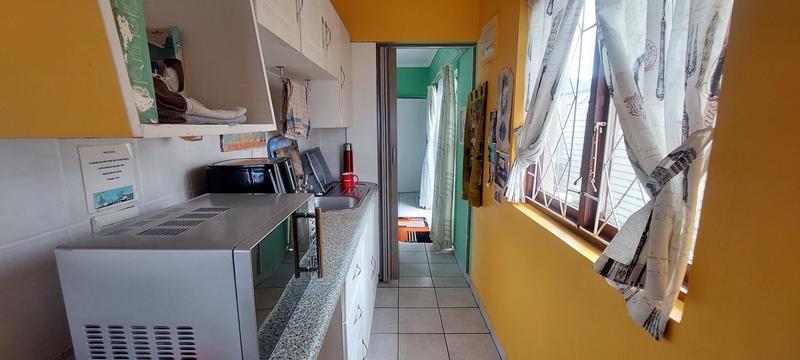 5 Bedroom Property for Sale in Uvongo KwaZulu-Natal