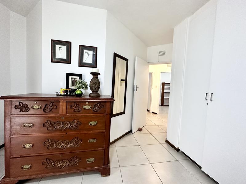 5 Bedroom Property for Sale in Uvongo KwaZulu-Natal