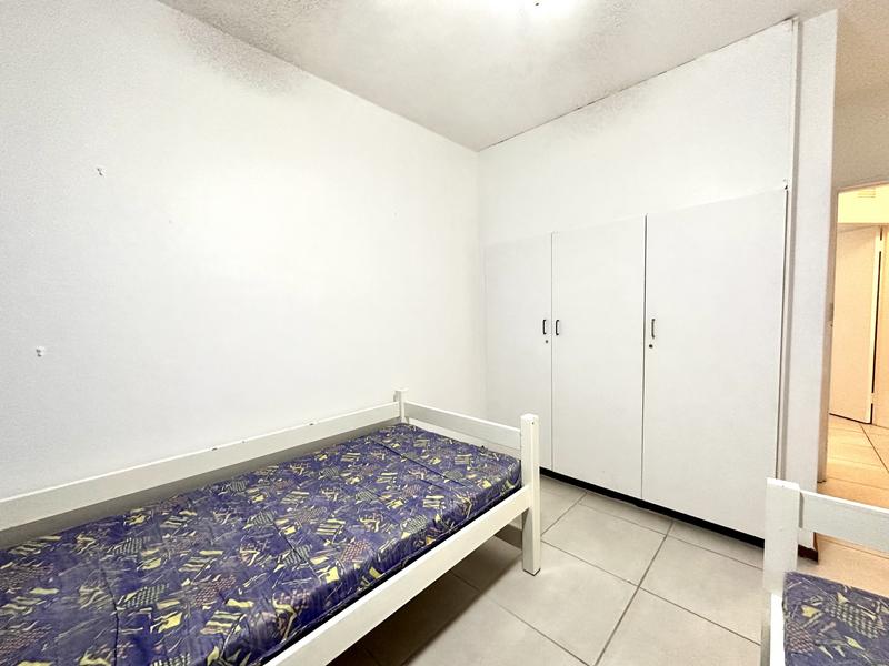 5 Bedroom Property for Sale in Uvongo KwaZulu-Natal
