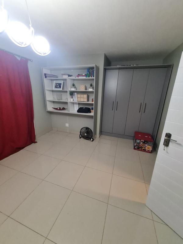 5 Bedroom Property for Sale in Inanda KwaZulu-Natal