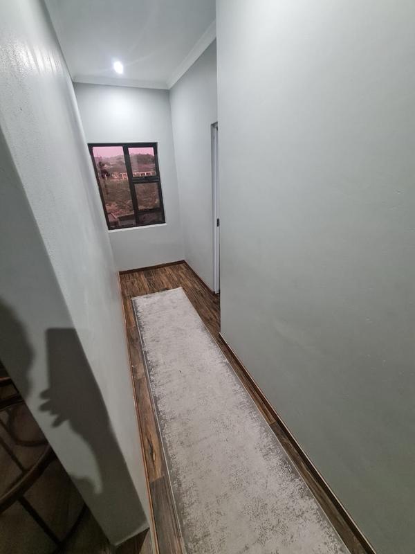 5 Bedroom Property for Sale in Inanda KwaZulu-Natal
