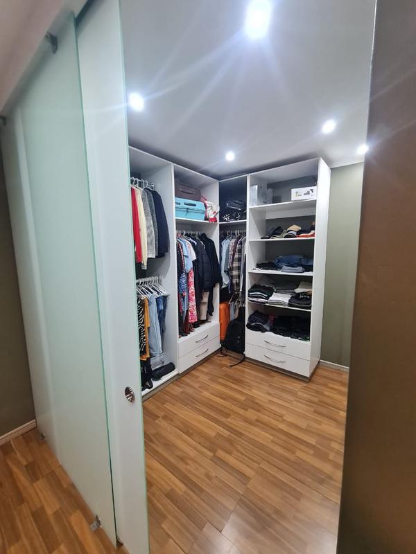 5 Bedroom Property for Sale in Inanda KwaZulu-Natal