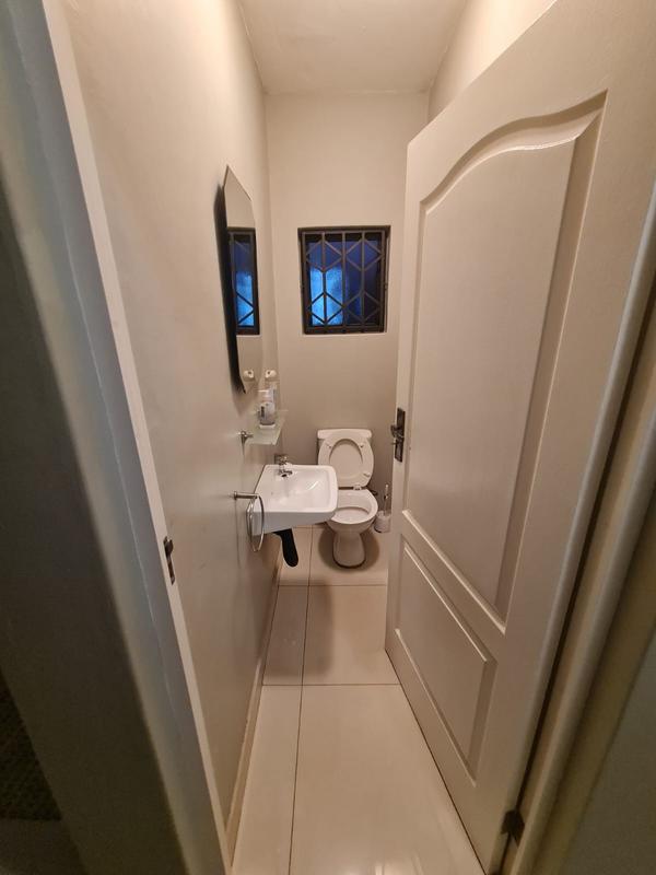 5 Bedroom Property for Sale in Inanda KwaZulu-Natal