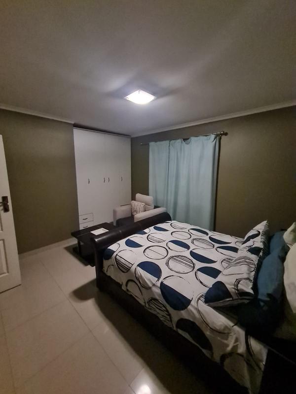 5 Bedroom Property for Sale in Inanda KwaZulu-Natal