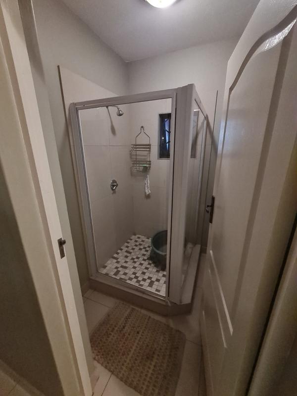 5 Bedroom Property for Sale in Inanda KwaZulu-Natal