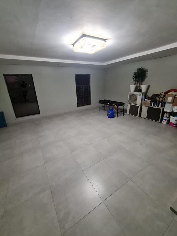 5 Bedroom Property for Sale in Inanda KwaZulu-Natal