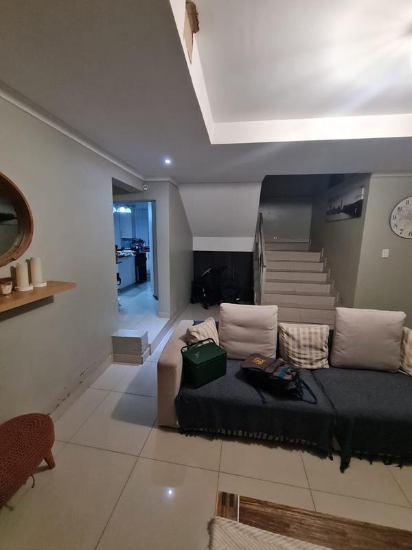 5 Bedroom Property for Sale in Inanda KwaZulu-Natal