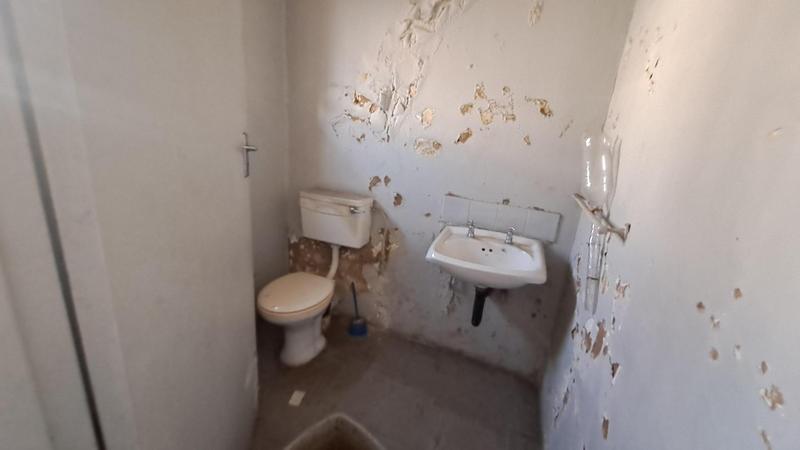 To Let commercial Property for Rent in Umlazi KwaZulu-Natal