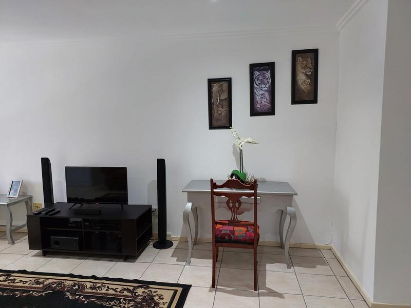 To Let 1 Bedroom Property for Rent in Umhlanga Ridge KwaZulu-Natal