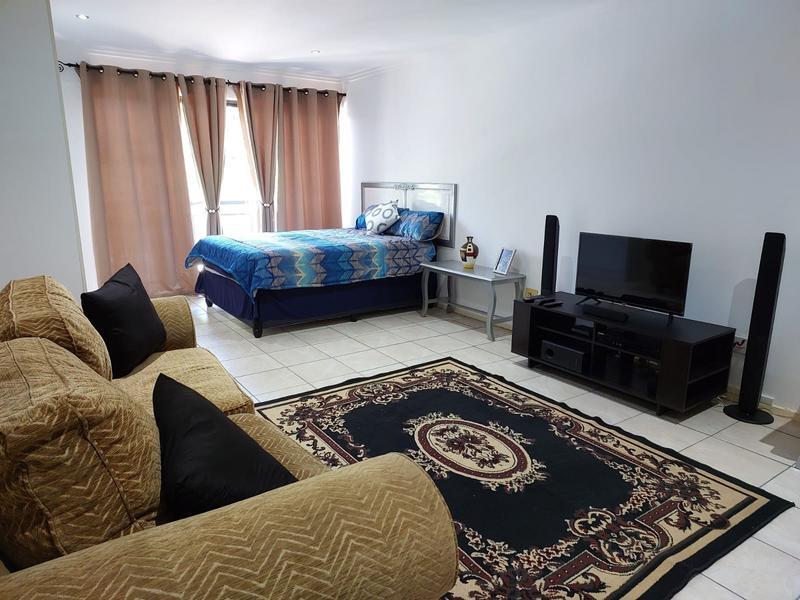 To Let 1 Bedroom Property for Rent in Umhlanga Ridge KwaZulu-Natal