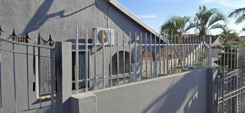 4 Bedroom Property for Sale in Woodview KwaZulu-Natal