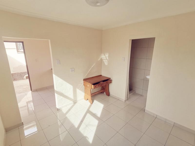 1 Bedroom Property for Sale in Atholl Heights KwaZulu-Natal