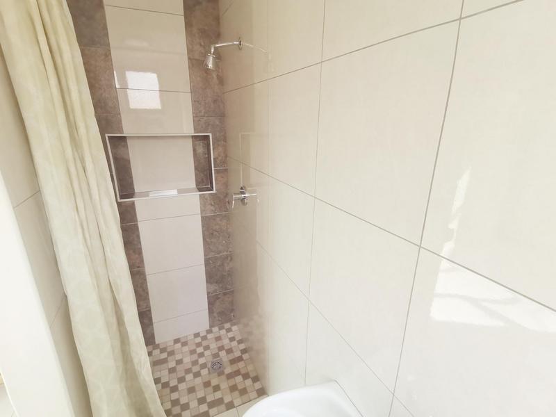 1 Bedroom Property for Sale in Atholl Heights KwaZulu-Natal