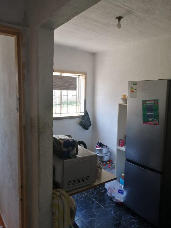 To Let 1 Bedroom Property for Rent in Palmview KwaZulu-Natal