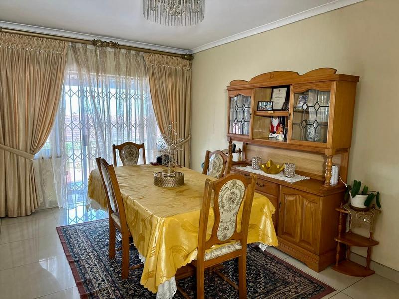 4 Bedroom Property for Sale in Sunningdale KwaZulu-Natal