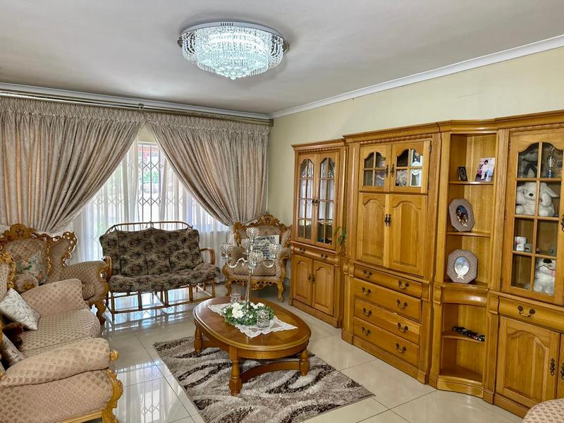 4 Bedroom Property for Sale in Sunningdale KwaZulu-Natal