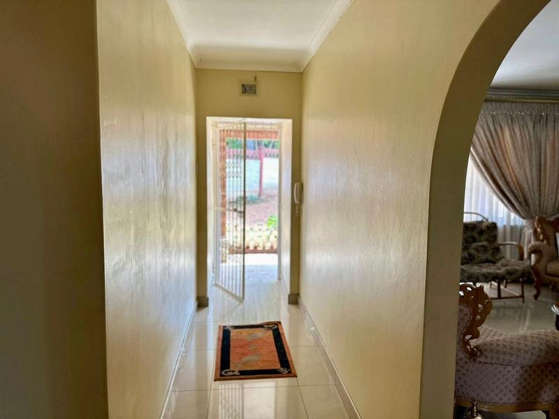 4 Bedroom Property for Sale in Sunningdale KwaZulu-Natal