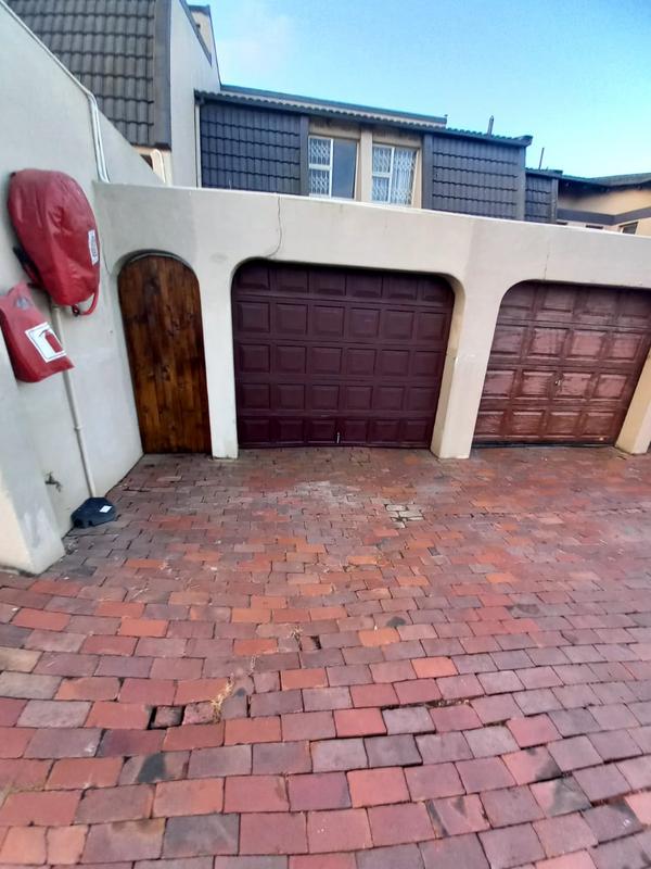 To Let 2 Bedroom Property for Rent in Mayville KwaZulu-Natal