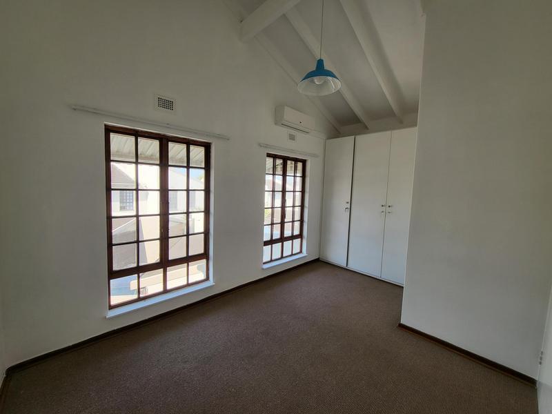 2 Bedroom Property for Sale in Umhlanga Rocks KwaZulu-Natal