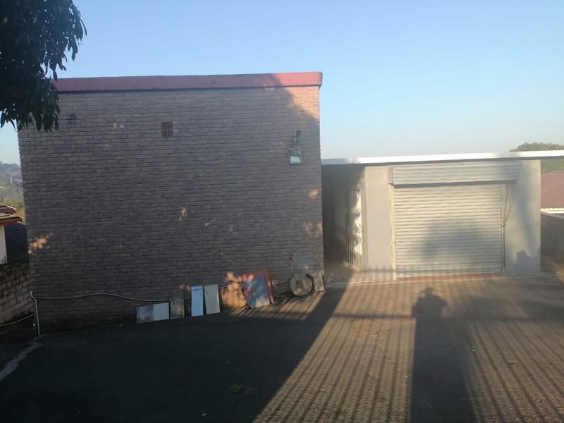 To Let 3 Bedroom Property for Rent in Queensburgh KwaZulu-Natal