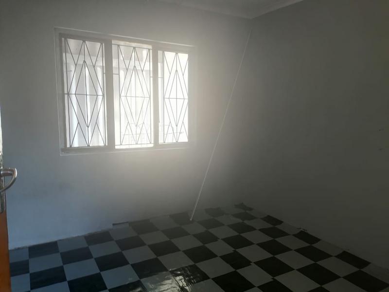 To Let 3 Bedroom Property for Rent in Queensburgh KwaZulu-Natal