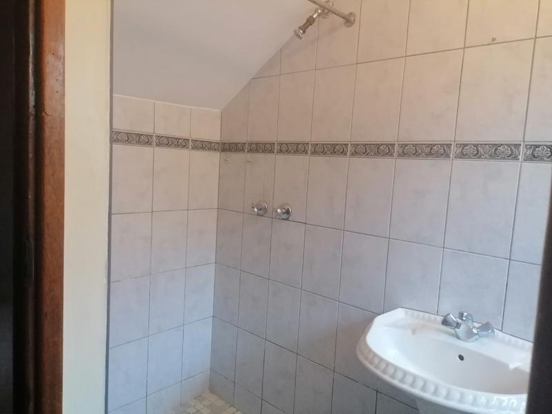To Let 3 Bedroom Property for Rent in Queensburgh KwaZulu-Natal