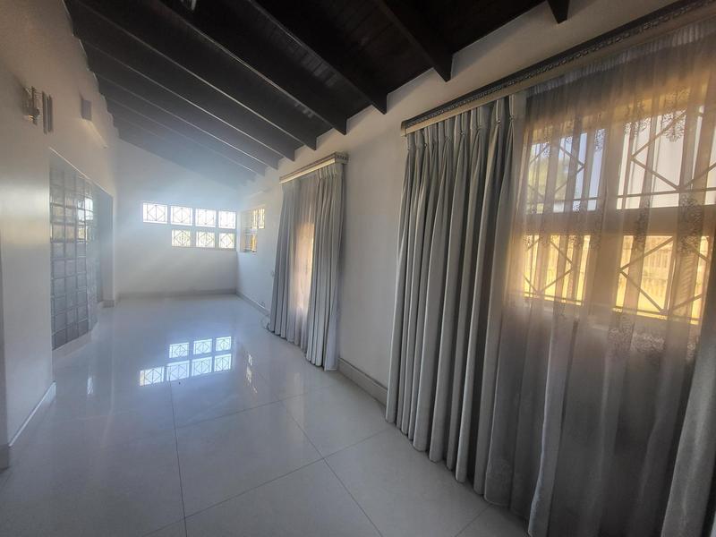 4 Bedroom Property for Sale in Southridge KwaZulu-Natal