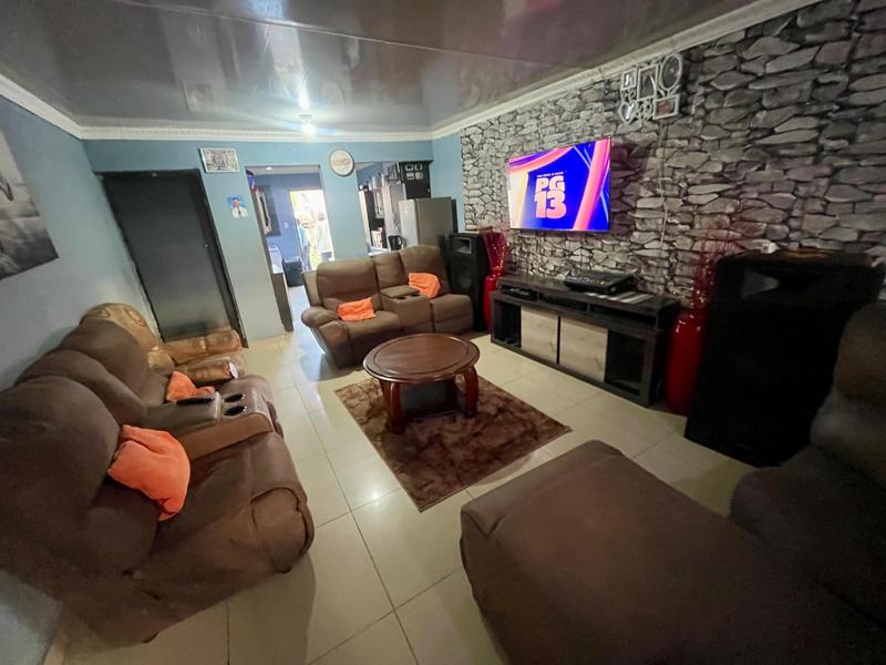 3 Bedroom Property for Sale in Gamalakhe KwaZulu-Natal