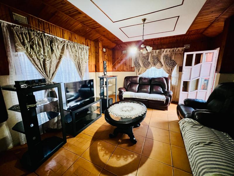 3 Bedroom Property for Sale in Kwamashu KwaZulu-Natal