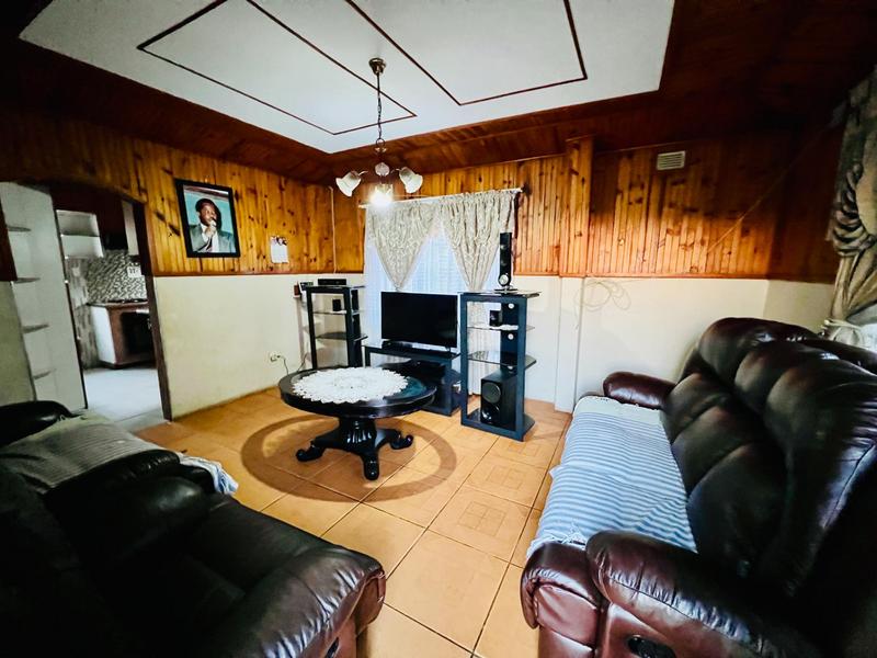 3 Bedroom Property for Sale in Kwamashu KwaZulu-Natal