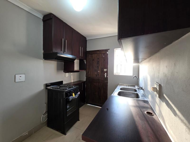 To Let 3 Bedroom Property for Rent in Newlands West KwaZulu-Natal