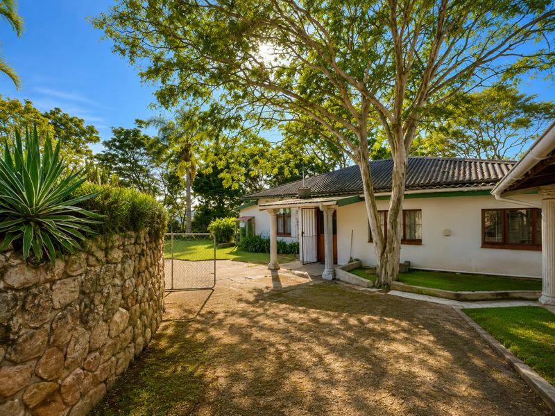 6 Bedroom Property for Sale in Shelly Beach KwaZulu-Natal