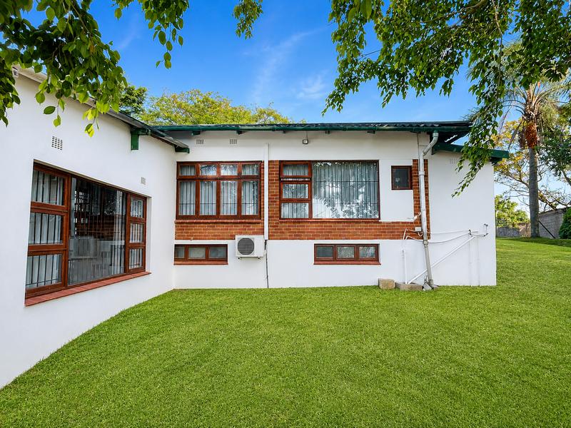 6 Bedroom Property for Sale in Shelly Beach KwaZulu-Natal