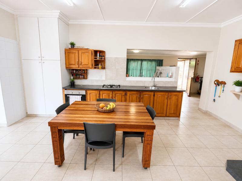 6 Bedroom Property for Sale in Shelly Beach KwaZulu-Natal