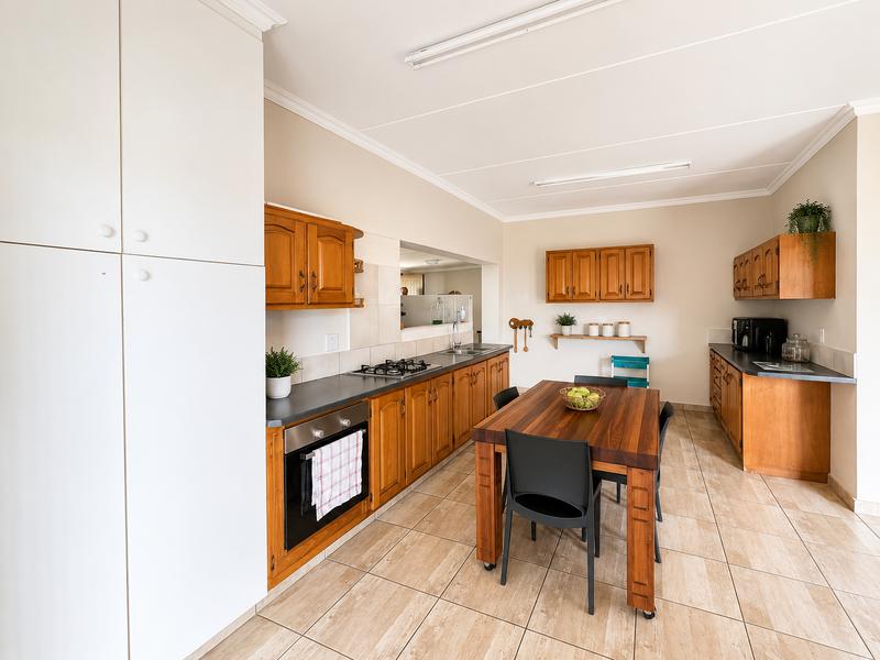 6 Bedroom Property for Sale in Shelly Beach KwaZulu-Natal