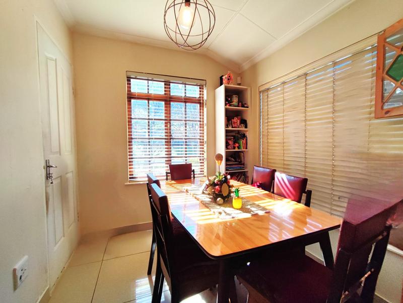 2 Bedroom Property for Sale in Montrose KwaZulu-Natal