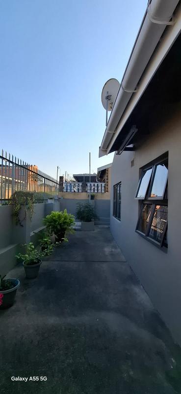 3 Bedroom Property for Sale in Woodview KwaZulu-Natal