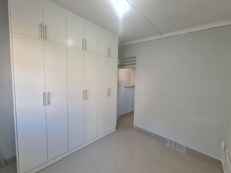 To Let 1 Bedroom Property for Rent in Sherwood KwaZulu-Natal