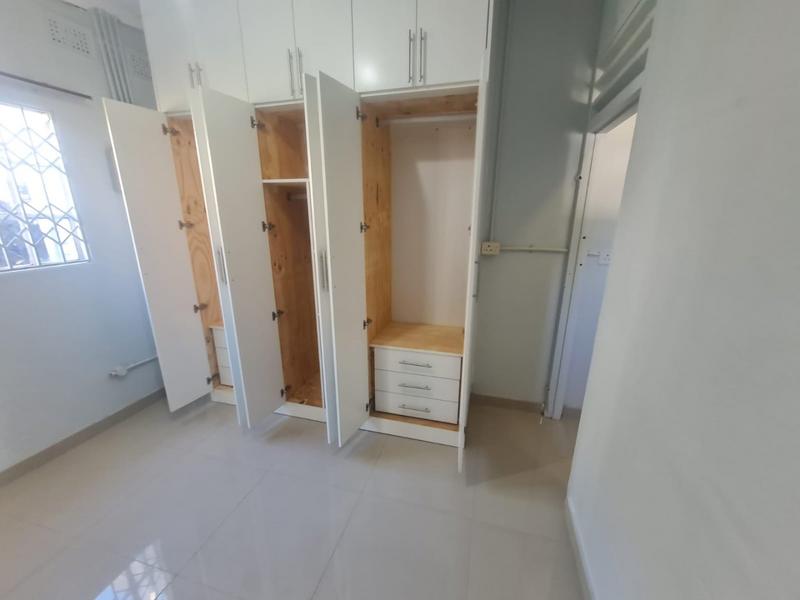 To Let 1 Bedroom Property for Rent in Sherwood KwaZulu-Natal