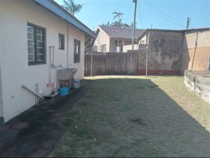 To Let 2 Bedroom Property for Rent in Bluff KwaZulu-Natal
