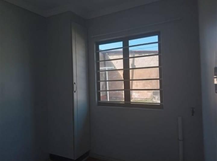 To Let 2 Bedroom Property for Rent in Bluff KwaZulu-Natal