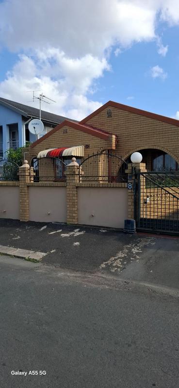 3 Bedroom Property for Sale in Woodview KwaZulu-Natal
