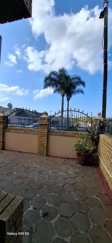 3 Bedroom Property for Sale in Woodview KwaZulu-Natal