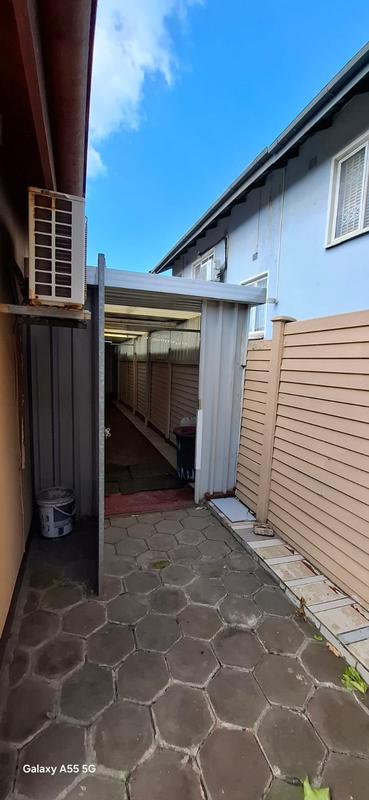 3 Bedroom Property for Sale in Woodview KwaZulu-Natal